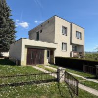 Priestranný dvojgeneračný rodinný dom v tichej lokalite obce Lutila - foto 1