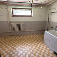 Priestranný dvojgeneračný rodinný dom v tichej lokalite obce Lutila - foto 13