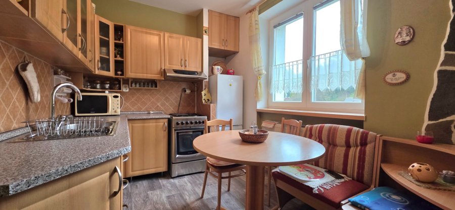Na predaj 3-izbový byt Vyhne, 63 m²