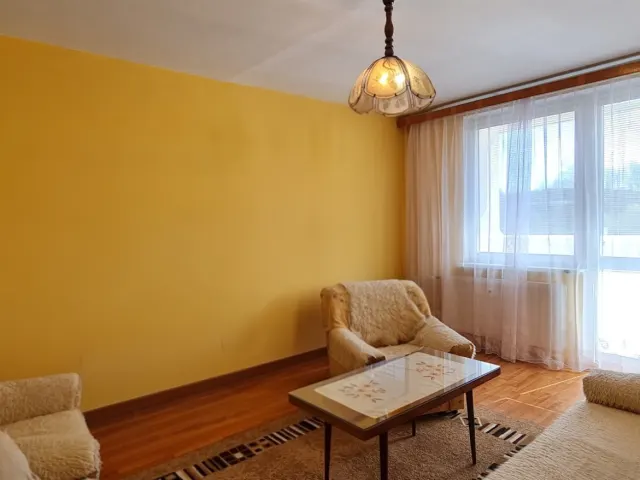 Na predaj 2-izbový byt Levice, 65 m²