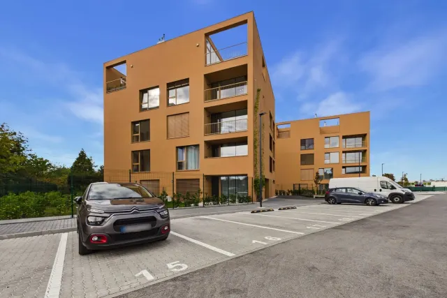 Prenájom 2-izbového bytu, 53 m², Bratislava – Ružinov